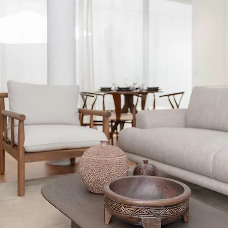 Liiiving In - The Prestige F Apartman Porto