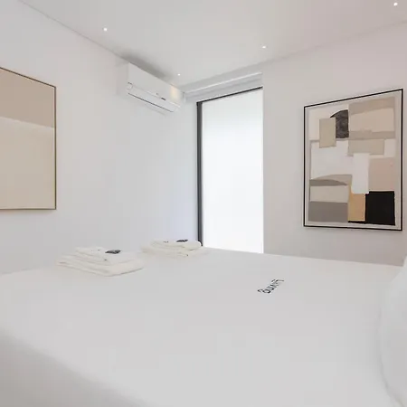 Liiiving In - The Prestige F Apartmán *